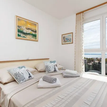 Apartmán 28 *