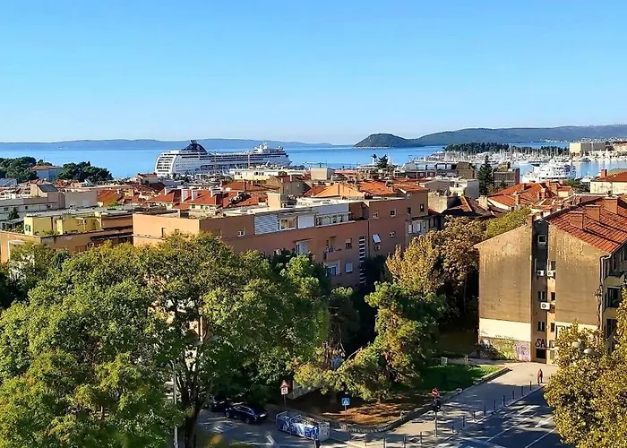 28 아파트 스플리트